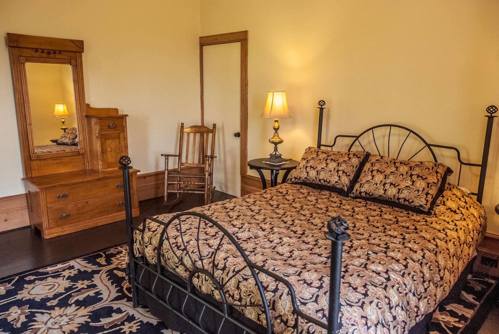 Culverdene House 3* Simcoe